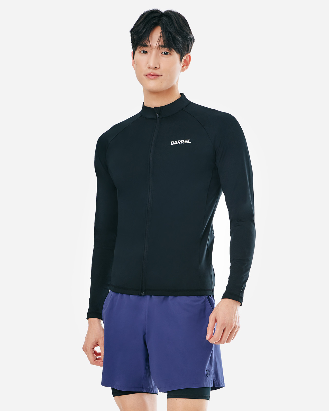 맨 에센셜 스탠다드핏 집업 래쉬가드